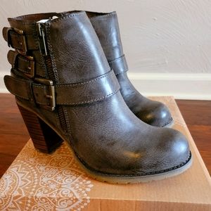 Altar'd State Wade Booties